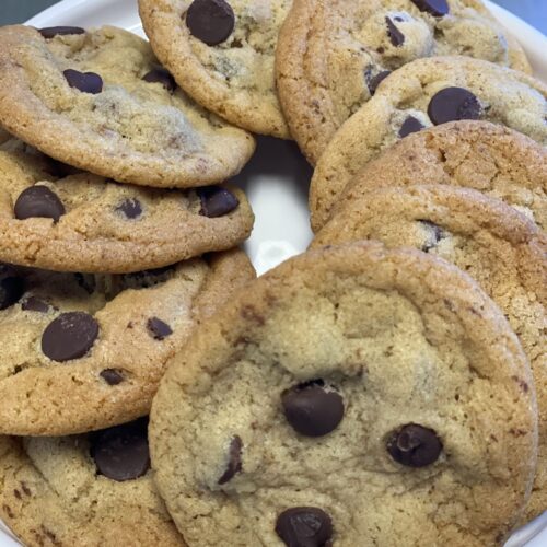 Chocolate_chip_cookies